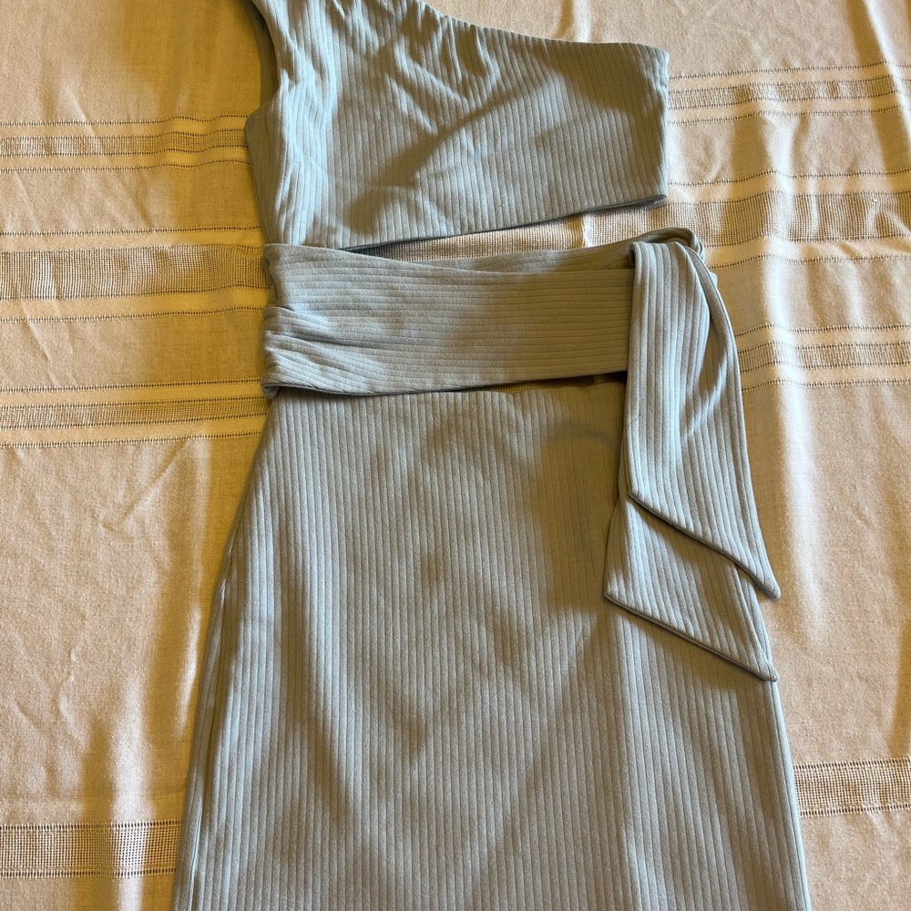 Elegant One-Shoulder Dress in Gray